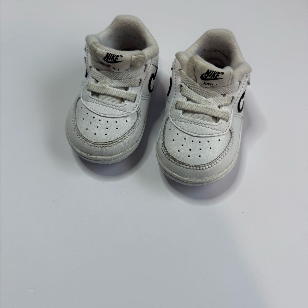 Nike Baby White and Black Crib Shoes 3C